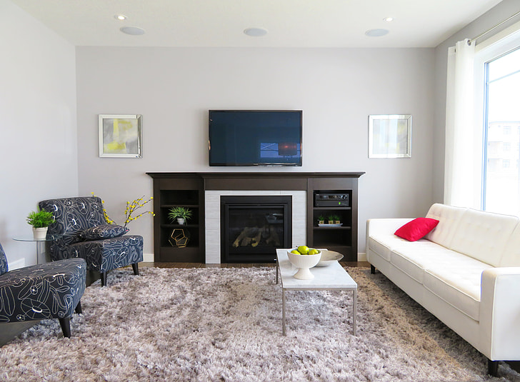 How to Hide Wires from a Mounted TV
