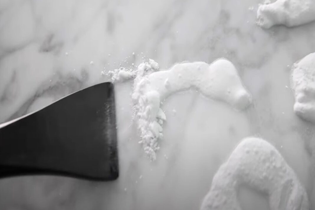 how to get stains out of granite